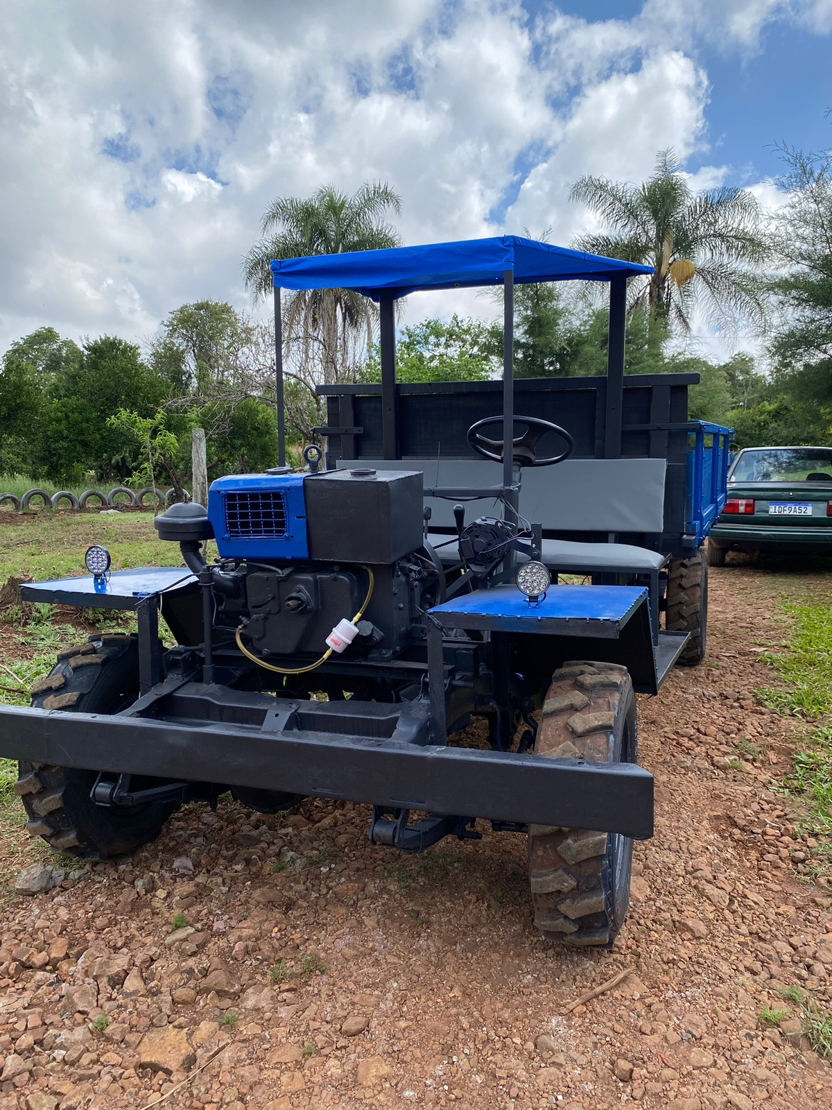 Carreta 4x4 traçada e reduzida 1 pistão diesel